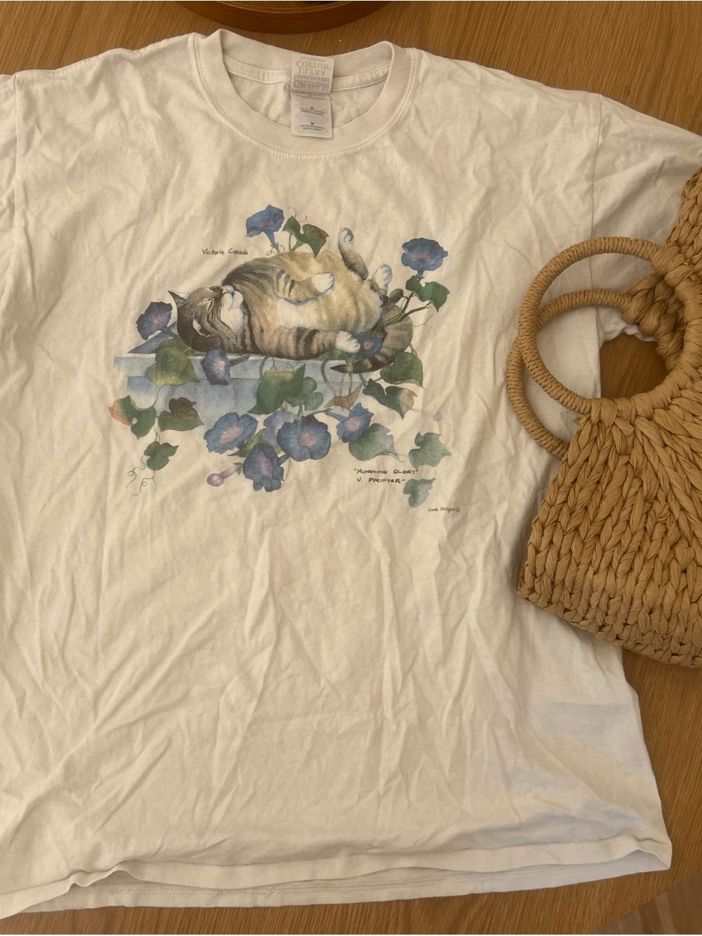 Gildan White Vintage Cat Shirt
